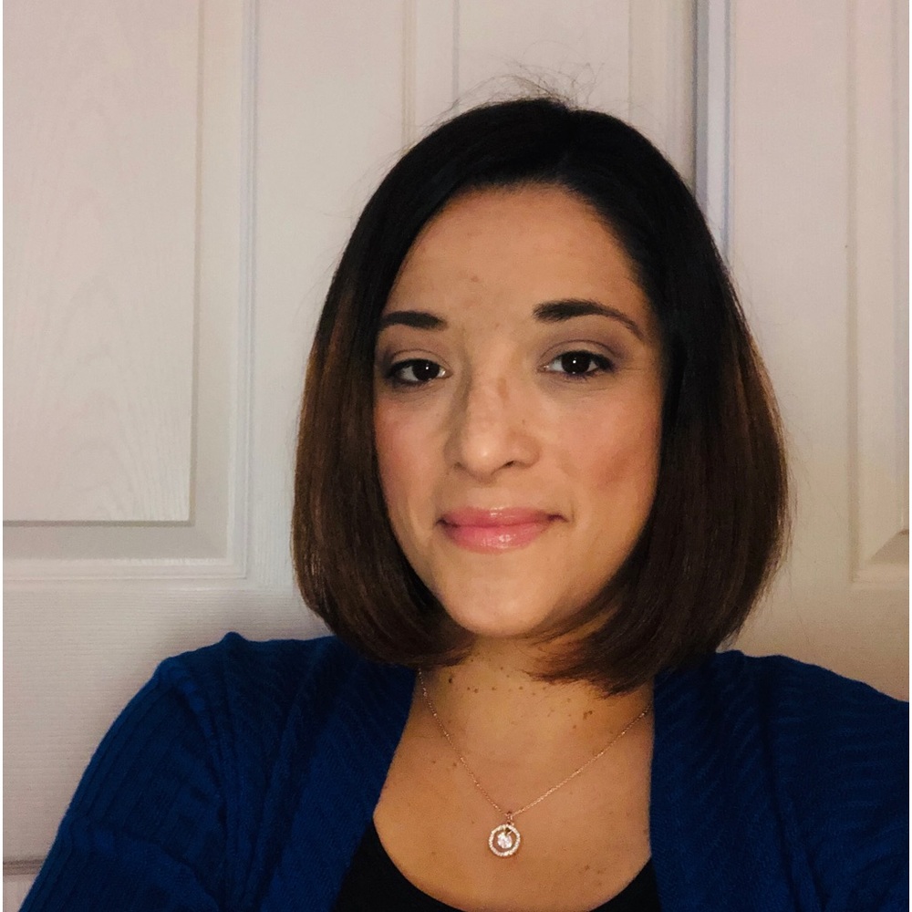 Meet your Posher, Elizabeth